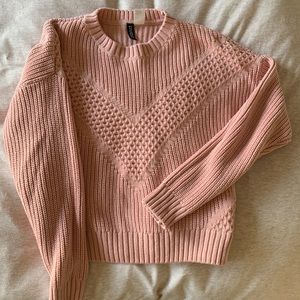 Cute pink crop knit sweater